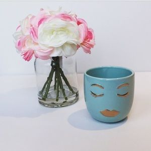 New “Lovely Lashes” Decorative Desk Storage Cup